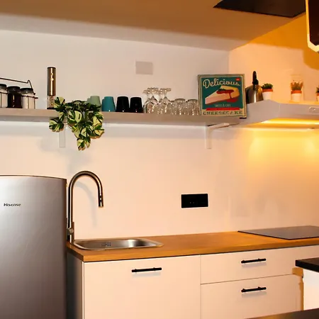 Διαμέρισμα Vibe Loft In Old Town - Near De Ferrari & Aquarium *