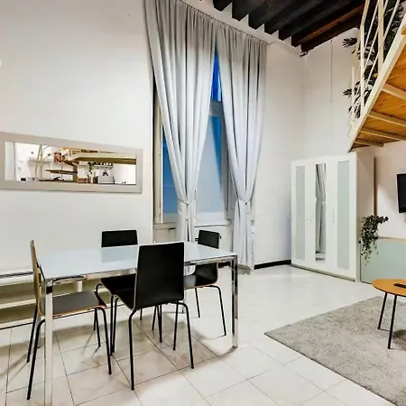 Vibe Loft In Old Town - Near De Ferrari & Aquarium Apartment