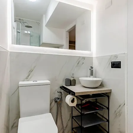 Apartment Vibe Loft In Old Town - Near De Ferrari & Aquarium *